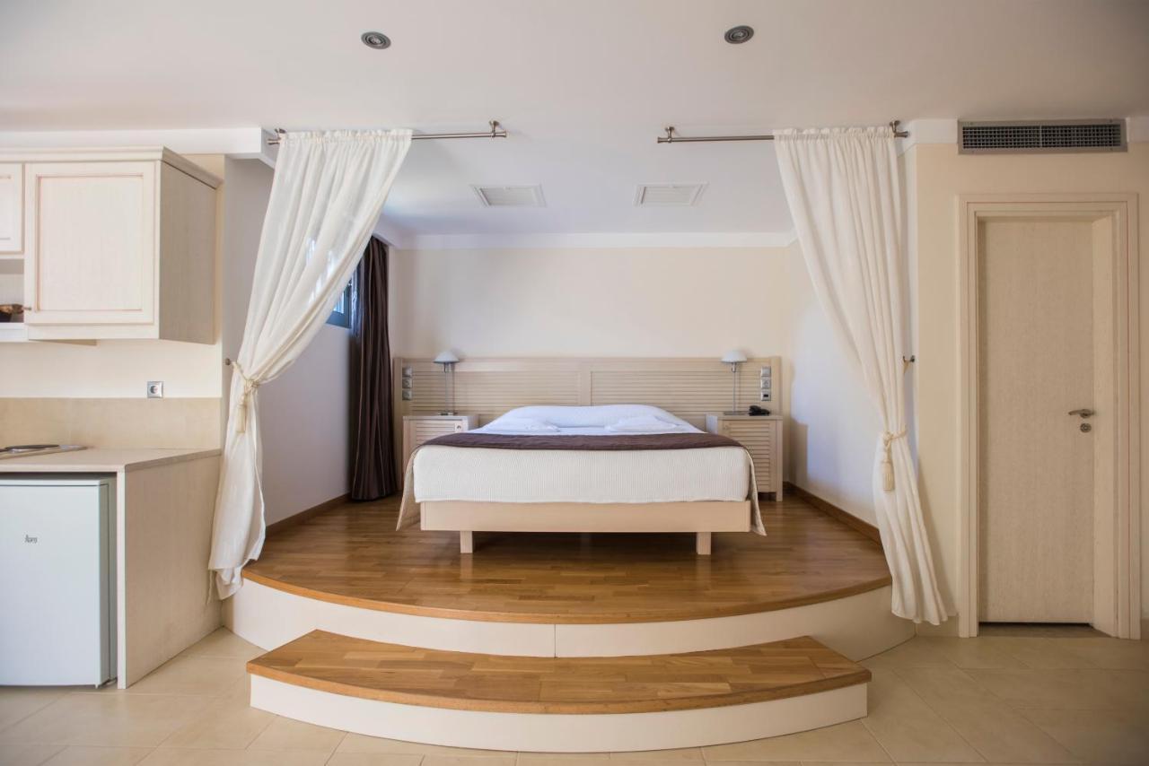 Almiriki Chios Rooms & Apartments Líthion Exterior photo
